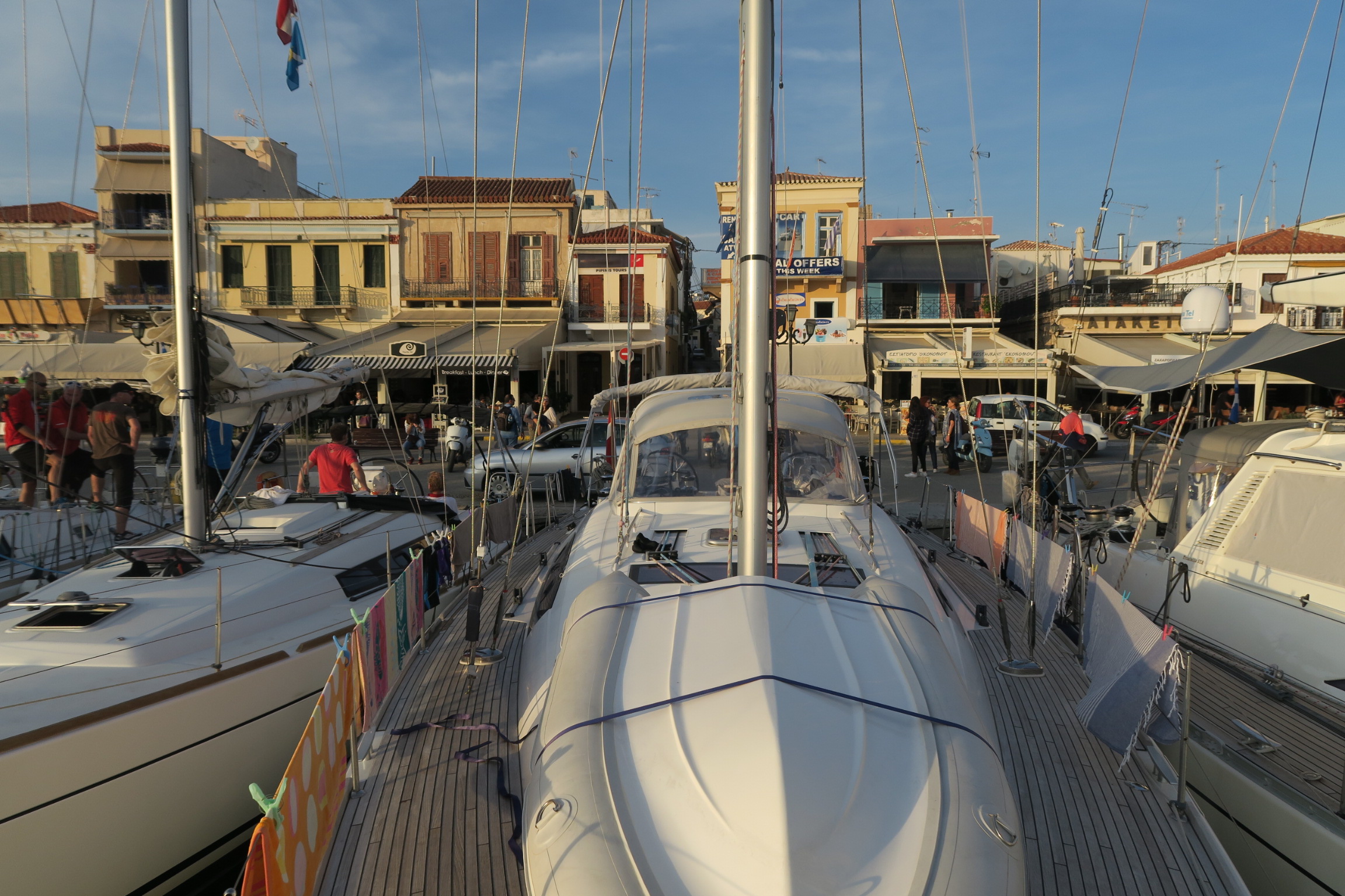 Afsted fra Epidavros til Aegina før forventet