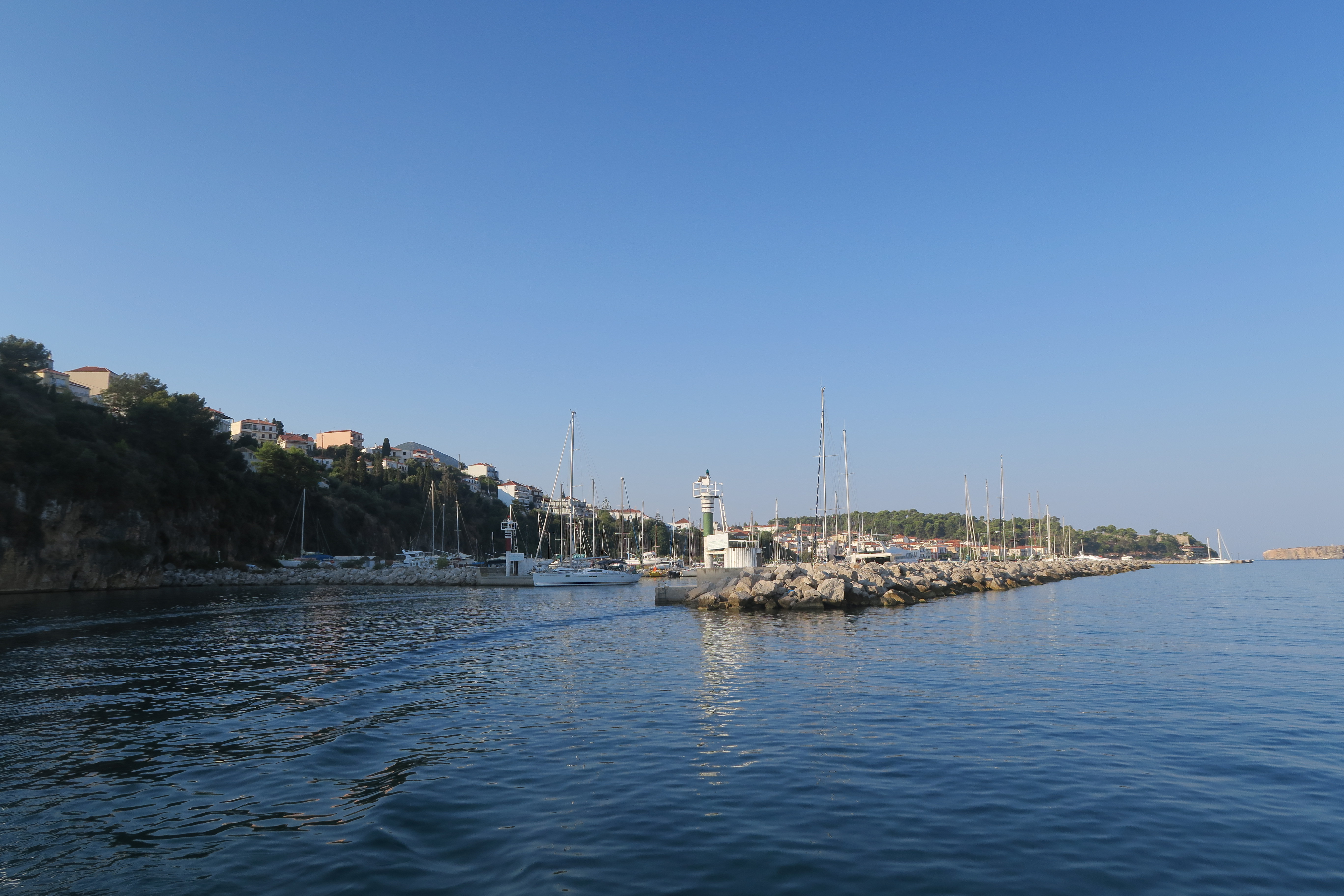 Off-grid efter super sejltur for sejl fra Methoni til Nisis Arpia