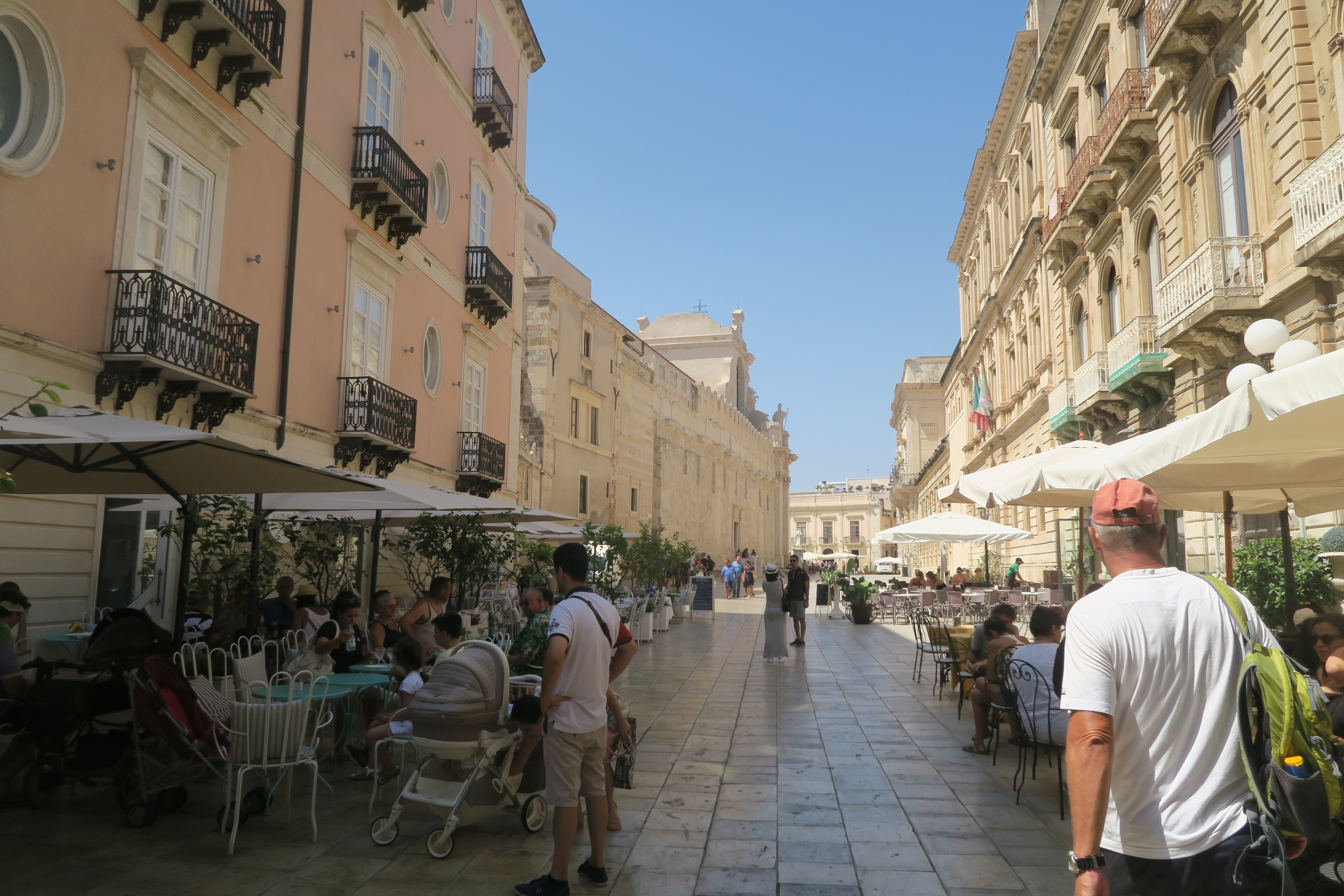 På land i Siracusa
