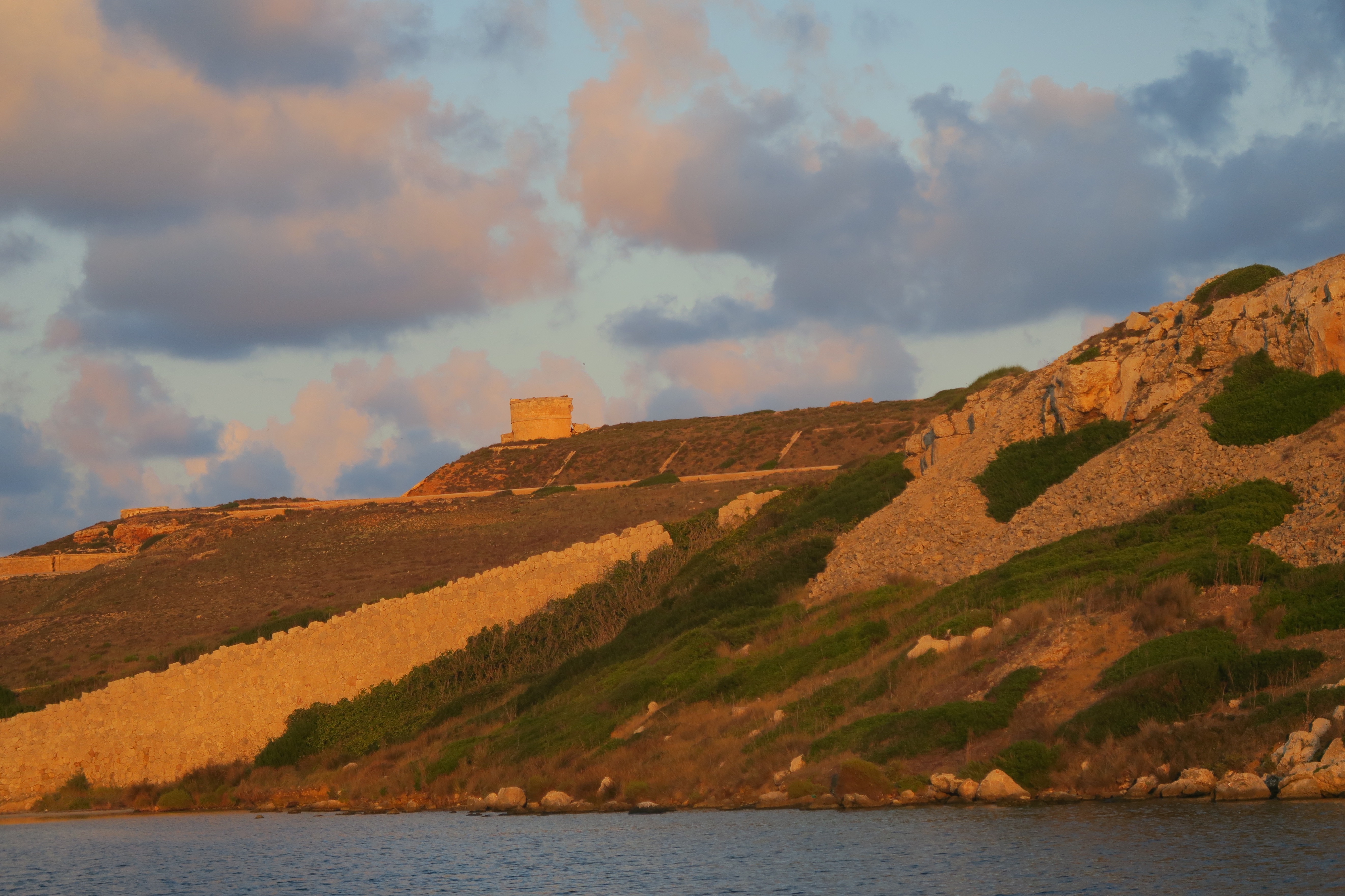 Videre mod Menorca for svaj i Cala Teulera