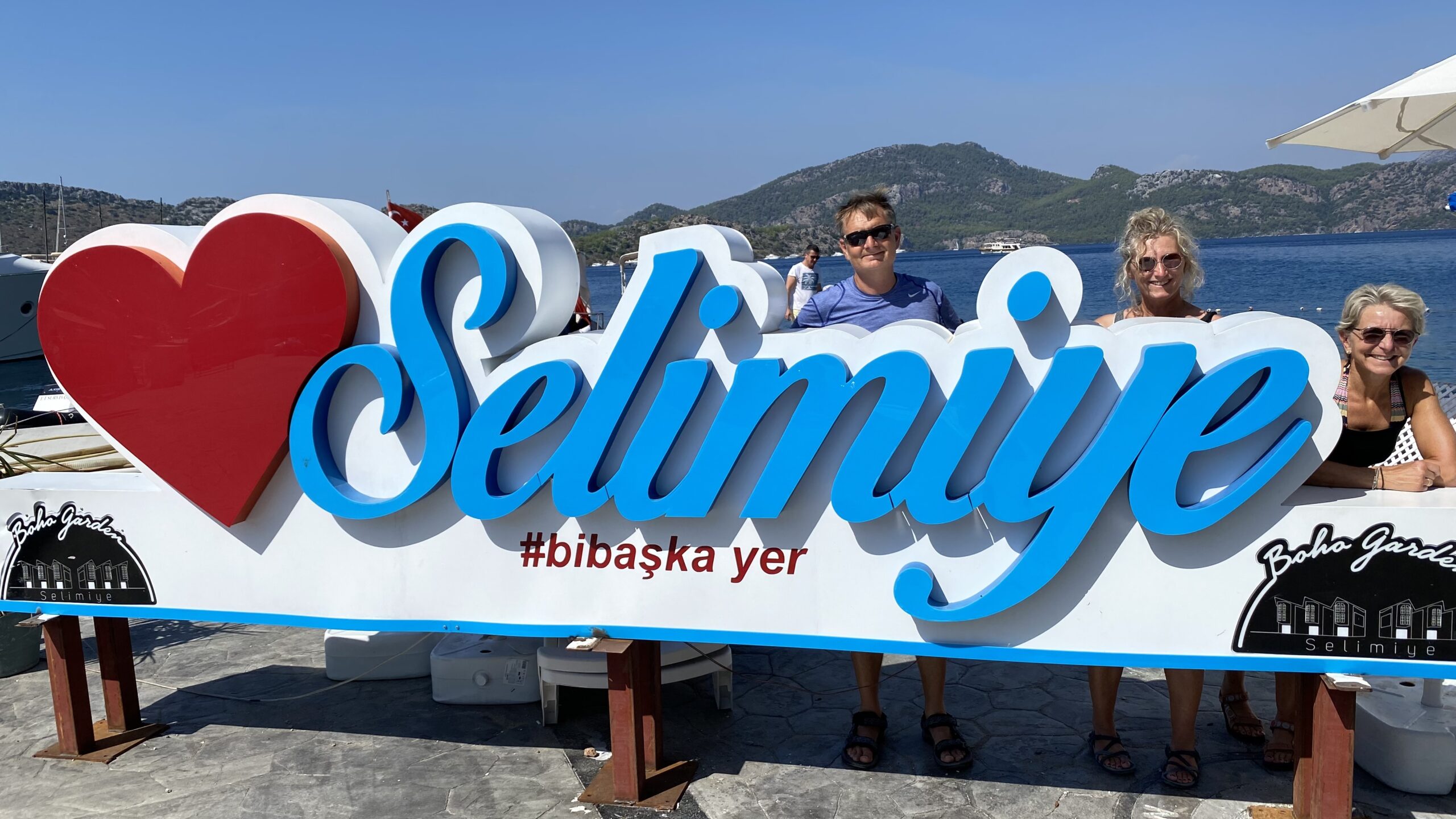 Afsted fra smukke Bencik Koyu mod Selimiye