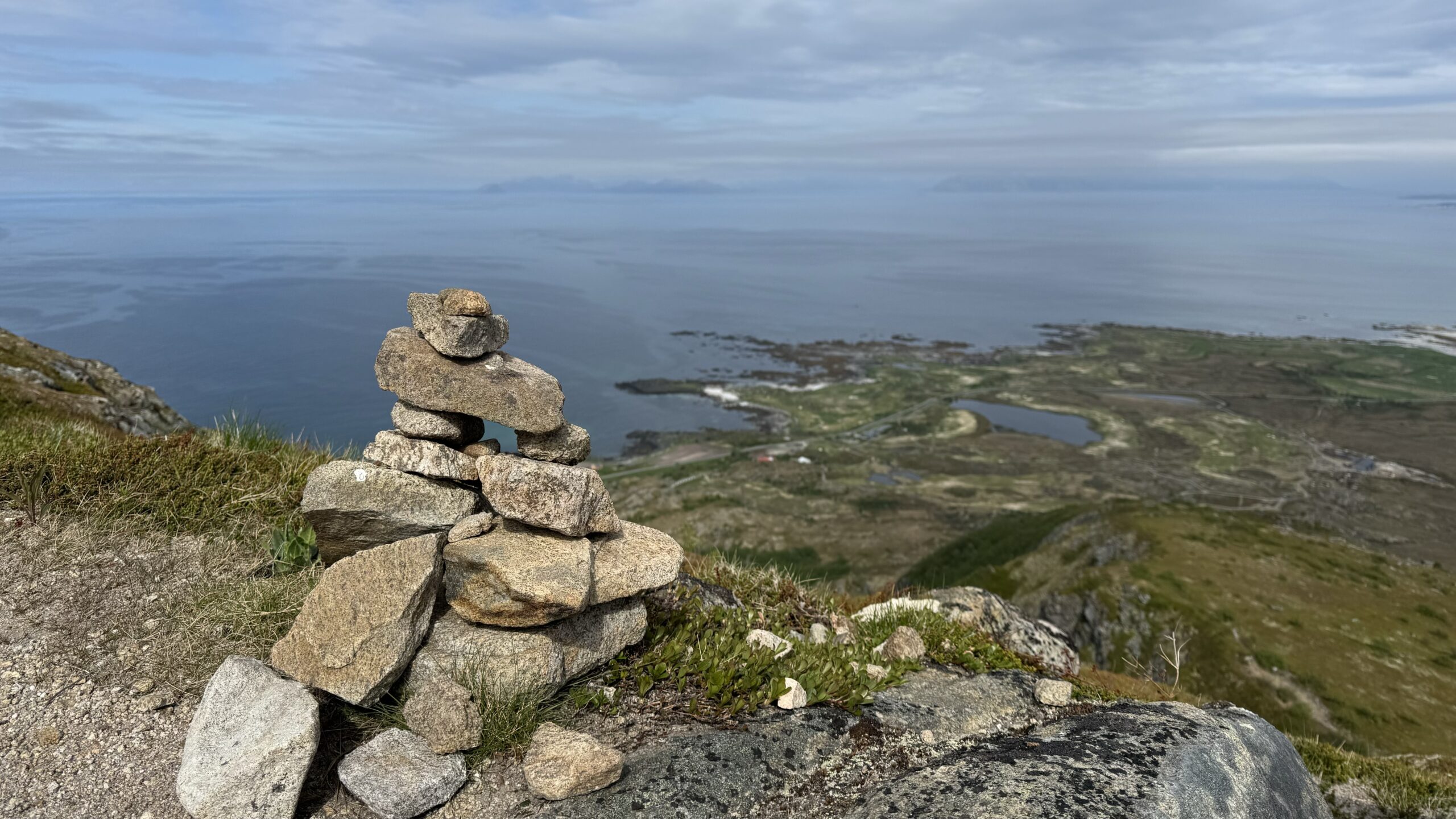 Vandretur på Hov og videre mod Henningsvær stadig på Lofoten