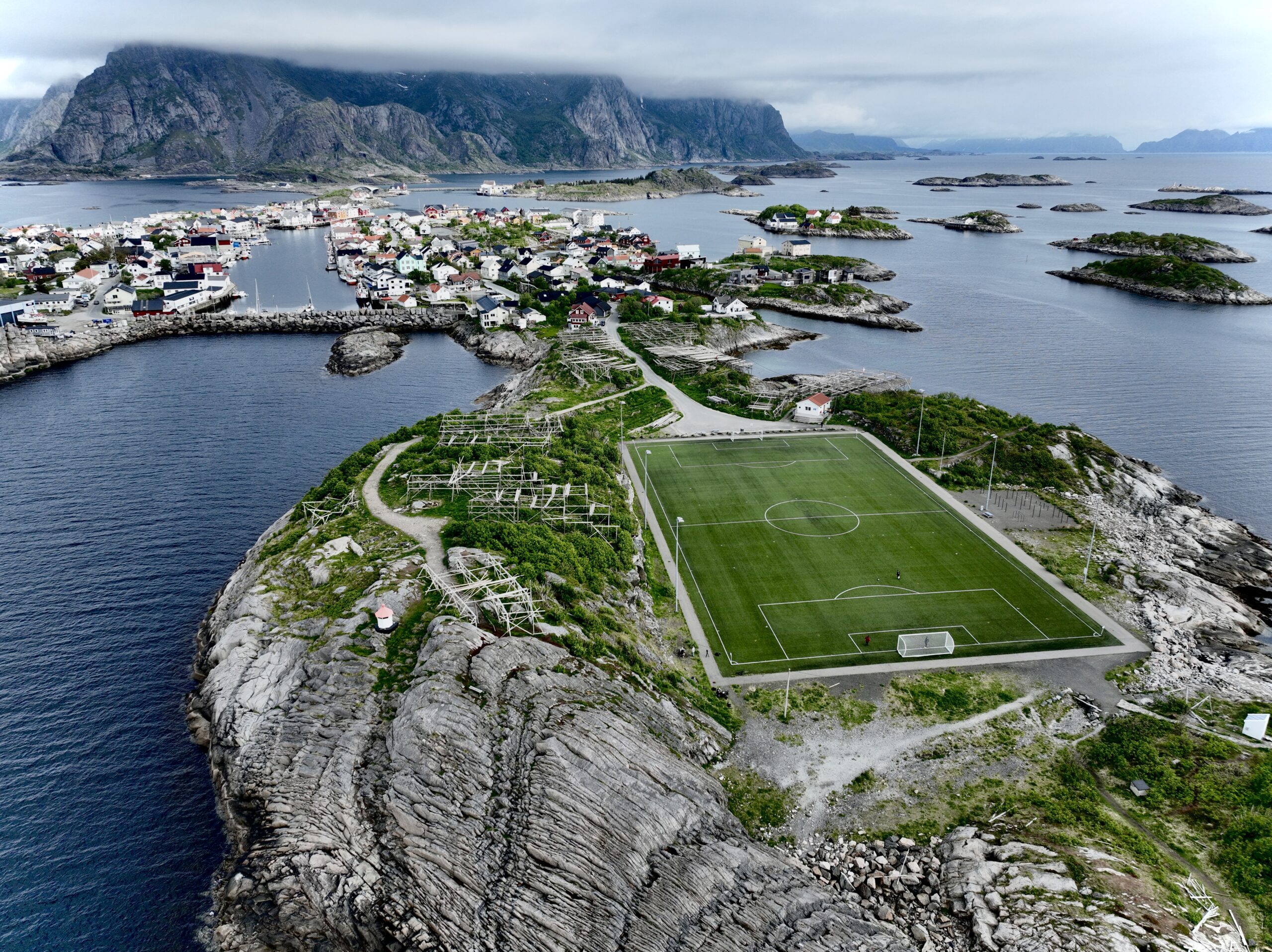 Sightseeing i Henningsvær på Lofoten