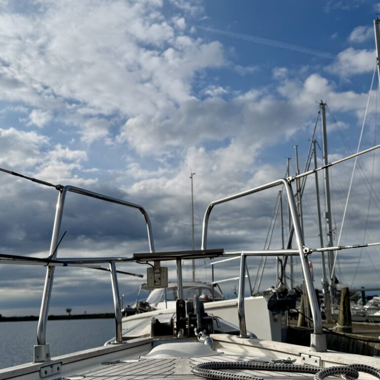 Klargøring af mast i sommervejr