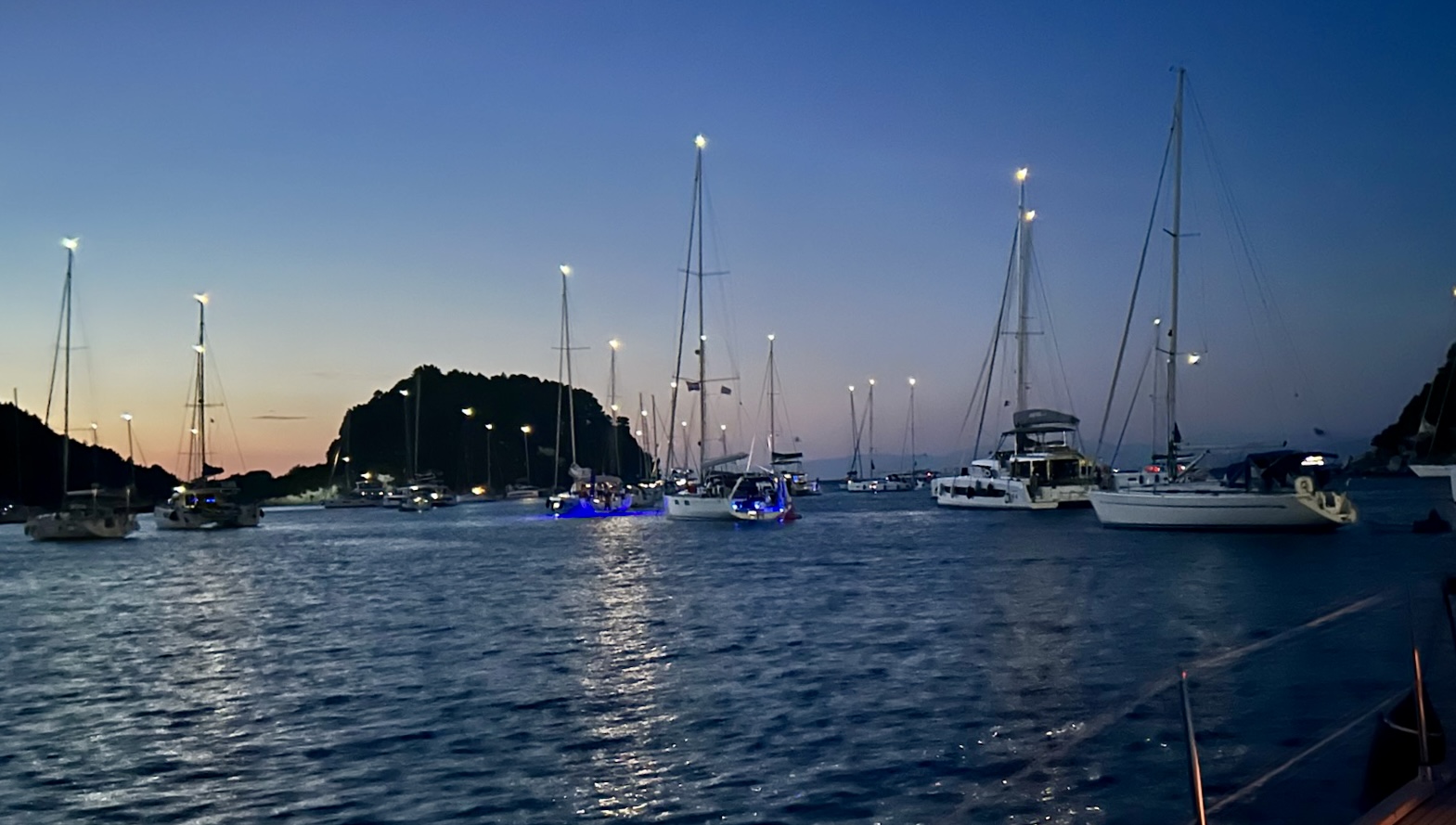 Første tur fra Petriti til bugten Lakka på nordsiden af Paxos
