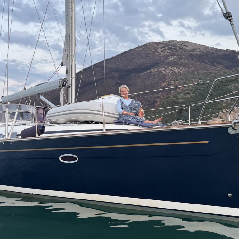 Nordpå fra Lefkada til en blæsende nat for anker i Vonitza