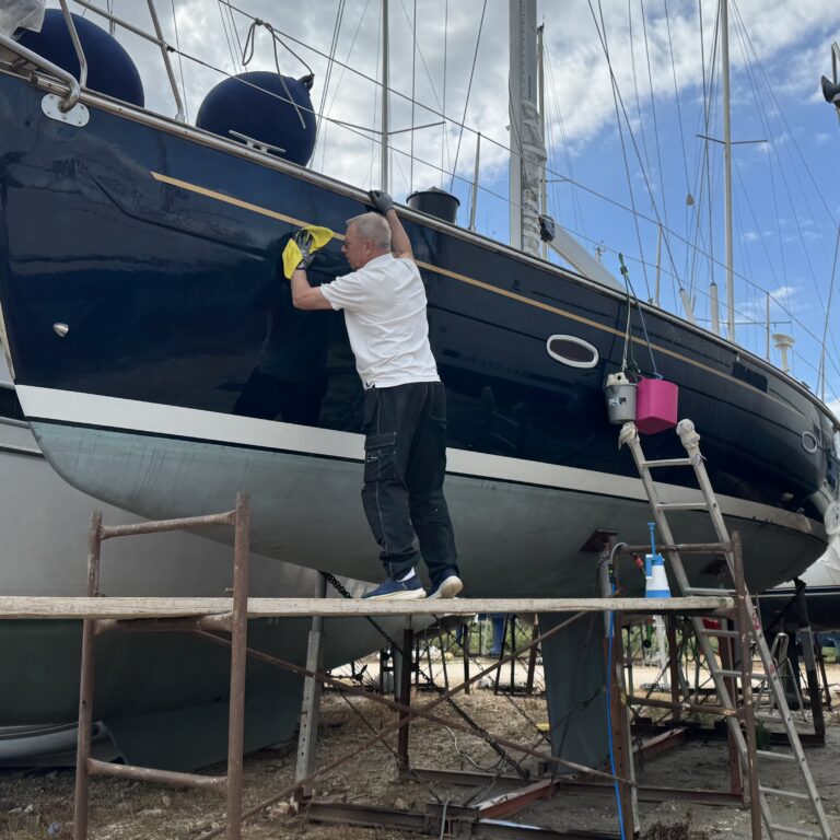 Klargøring dag 3 på Blue Dot og helligdag i Grækenland